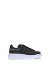 Alexander Mcqueen Studded Leather Platform Sneakers In Black