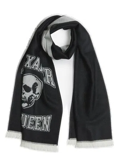 ALEXANDER MCQUEEN MEN'S VARSITY LOGO SKUL SCARF