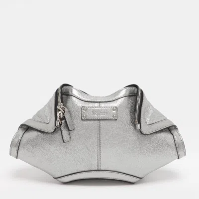 Pre-owned Alexander Mcqueen Metallic Silver Leather Small De Manta Clutch