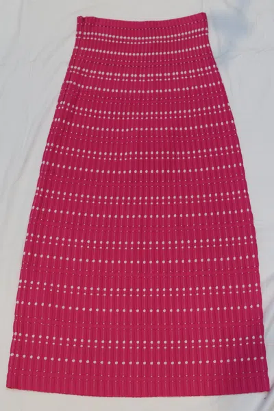 Alexander Mcqueen Offer Geometric Compact-knit Skirt In Pink