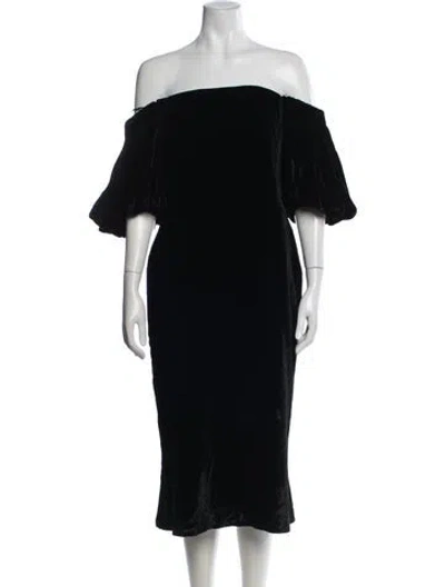 Pre-owned Alexander Mcqueen Off-the-shoulder Knee-length Dress In Black