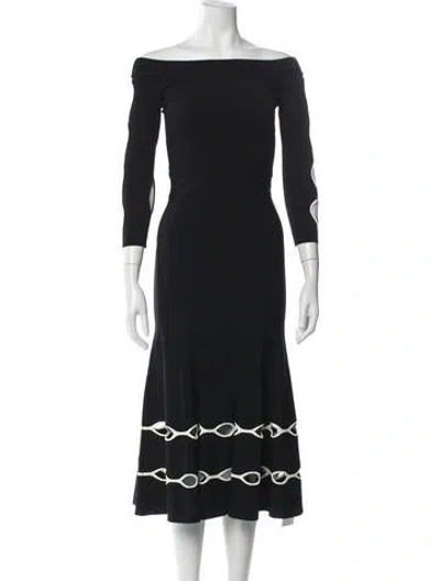 Pre-owned Alexander Mcqueen Off-the-shoulder Midi Length Dress In Black