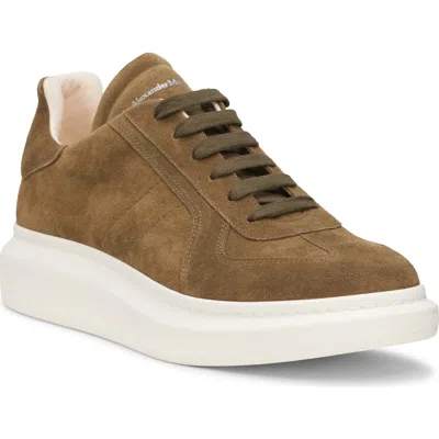 Alexander Mcqueen Oversize Retro Sneaker In Mud