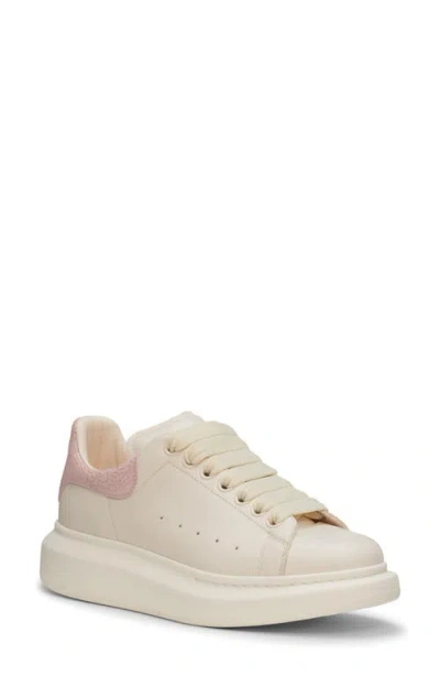 Alexander Mcqueen Mcqueen Oversize Sneaker In Off White/pink