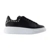 Alexander Mcqueen Studded Leather Platform Sneakers In Black