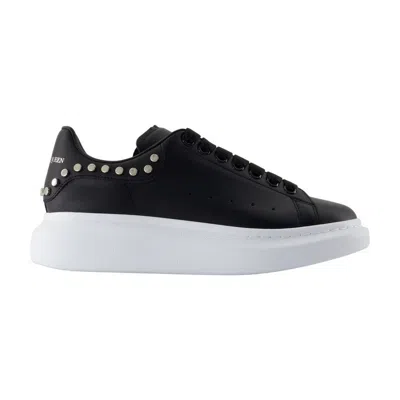 ALEXANDER MCQUEEN ALEXANDER MCQUEEN OVERSIZE SNEAKERS