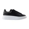 Alexander Mcqueen Studded Leather Platform Sneakers In Black