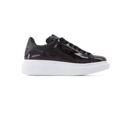 Alexander Mcqueen Oversize Sneakers In Black Leather