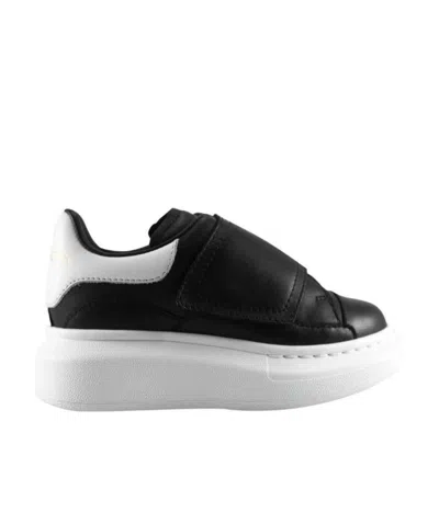 Alexander Mcqueen Oversized Chunky-sole Sneakers In Black