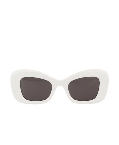 Alexander Mcqueen Oversized-frame Tinted Sunglasses In Black