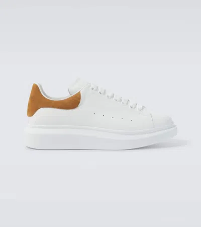 Alexander Mcqueen Men White Low Top Sneakers With Logo Lettering On Tongue And Heel In Leather Man