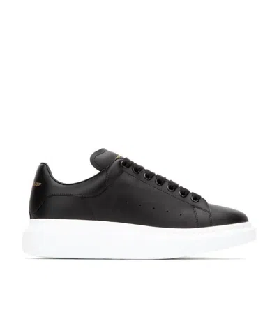 ALEXANDER MCQUEEN ALEXANDER MCQUEEN OVERSIZED LOW-TOP SNEAKERS