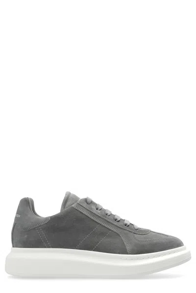 Alexander Mcqueen Men's New Retro Suede Chunky Sneakers In Grey