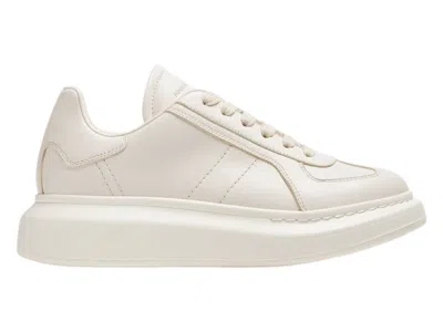 Pre-owned Alexander Mcqueen Oversized Retro (women's) Sneakers In White