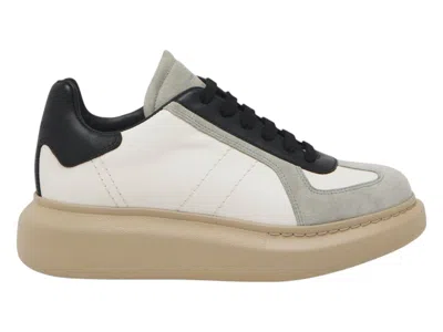 Pre-owned Alexander Mcqueen Oversized Retro (women's) Sneakers In White/grey/black