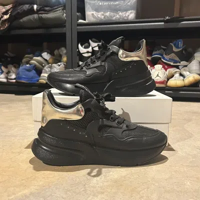 Pre-owned Alexander Mcqueen Oversized Runner Sneakers Black/gold Eu 42