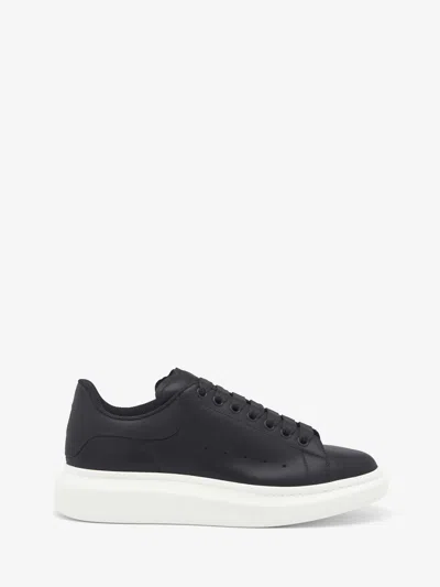 Alexander Mcqueen Oversized Sneaker In Black