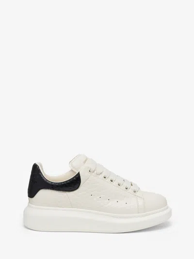 Alexander Mcqueen Oversized Sneaker In Off White/black