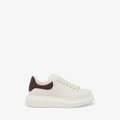 ALEXANDER MCQUEEN OVERSIZED SNEAKER