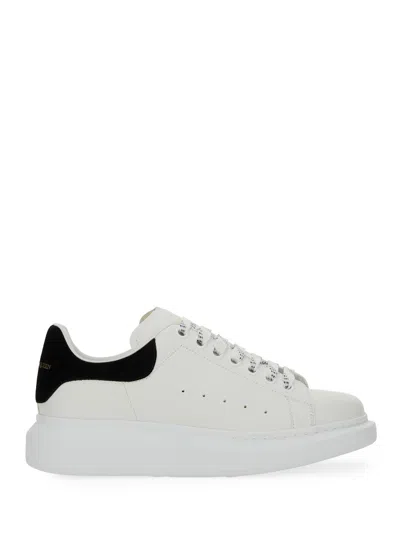 ALEXANDER MCQUEEN OVERSIZED SNEAKER