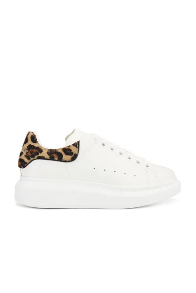 Alexander Mcqueen Oversized Sneaker In Animalier