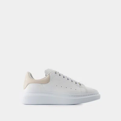 Alexander Mcqueen White Leather Sneakers With Powder Pink Suede Heel