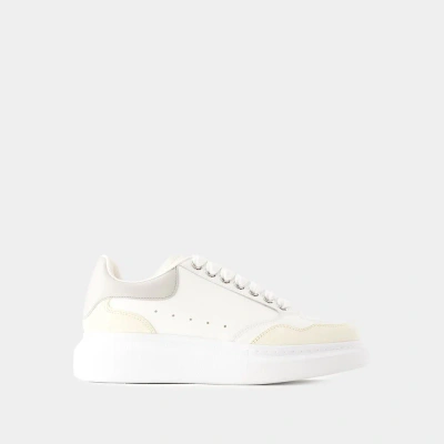 ALEXANDER MCQUEEN OVERSIZED SNEAKERS - ALEXANDER MCQUEEN - LEATHER - VANILLA