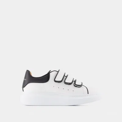 ALEXANDER MCQUEEN OVERSIZED SNEAKERS - ALEXANDER MCQUEEN - WHITE/BLACK - LEATHER