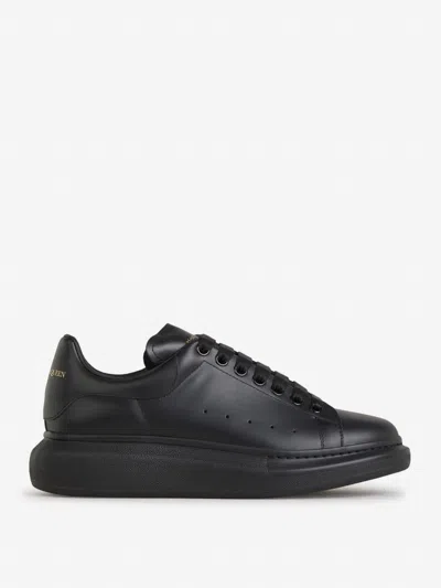 Alexander Mcqueen Exaggerated-sole Studded Leather Sneakers In Black