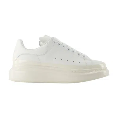 Alexander Mcqueen Oversized Sneakers In White