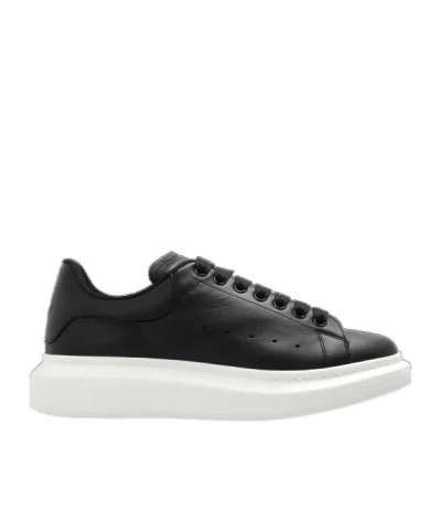 ALEXANDER MCQUEEN ALEXANDER MCQUEEN OVERSIZED LACE-UP SNEAKERS