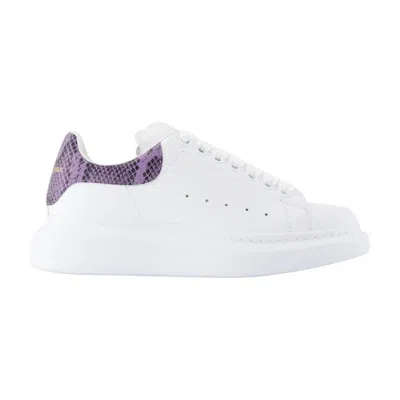 Alexander Mcqueen Oversized Sneakers In White