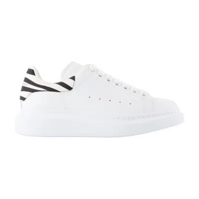 ALEXANDER MCQUEEN ALEXANDER MCQUEEN OVERSIZED SNEAKERS