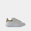 ALEXANDER MCQUEEN ALEXANDER MCQUEEN OVERSIZED SNEAKERS