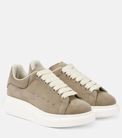 Alexander Mcqueen Oversized Suede Platform Sneakers In Grey