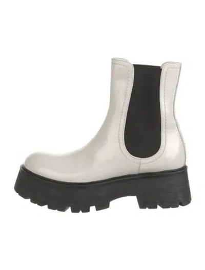 Pre-owned Alexander Mcqueen Patent Leather Chelsea Boots In White
