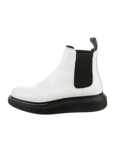 Pre-owned Alexander Mcqueen Patent Leather Chelsea Boots In White