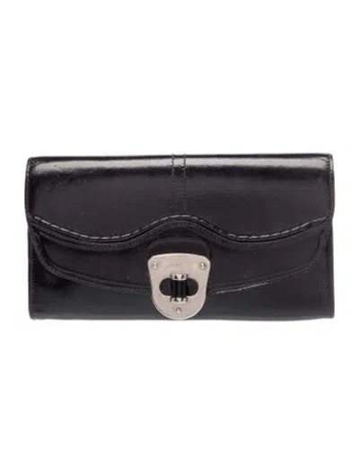 Pre-owned Alexander Mcqueen Patent Leather Clutch In Black