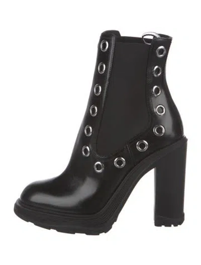 Pre-owned Alexander Mcqueen Patent Leather Combat Boots In Black