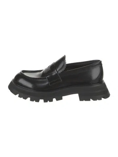 Pre-owned Alexander Mcqueen Patent Leather Scalloped Accent Loafers W/ Tags In Black