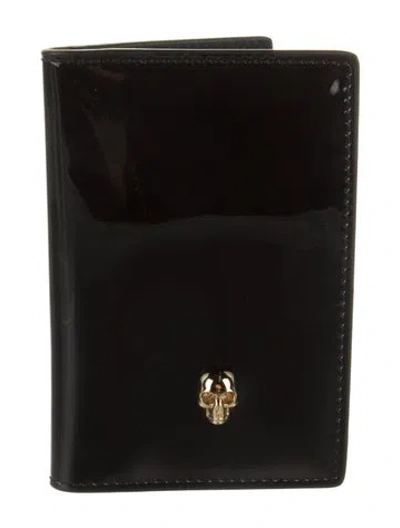 Pre-owned Alexander Mcqueen Patent Leather Wallet In Black