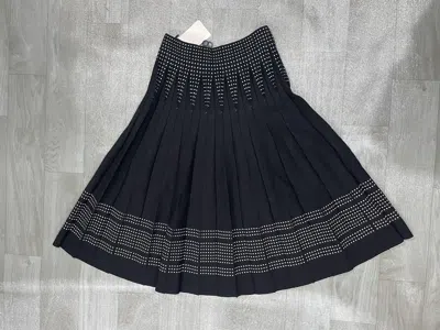 Alexander Mcqueen Pleated Skirt In Black