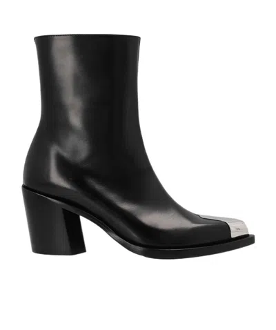 Alexander Mcqueen Pointed-toe Ankle Boots In Black
