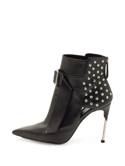 Pre-owned Alexander Mcqueen Pointed-toe Buckled Ankle Boots In Black