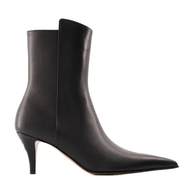 Alexander Mcqueen Pointed-toe Calfskin Heel Boot In Black