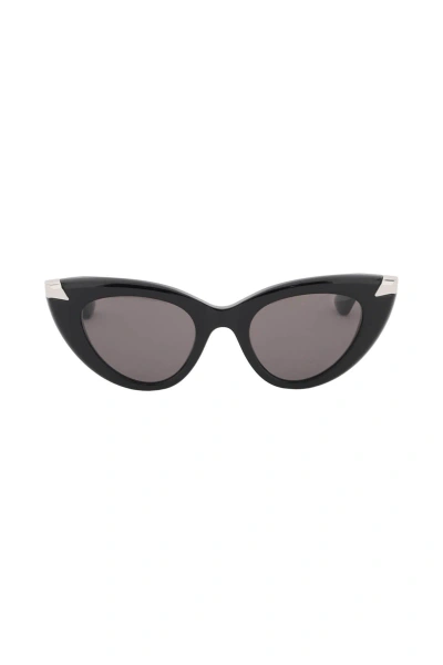 Alexander Mcqueen Punk Rivet Cat-eye Sunglasses In Black