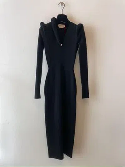 Alexander Mcqueen Ribbed-knit V-neck Midi Dress In Black