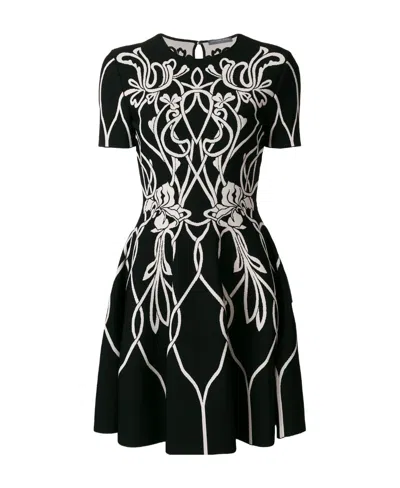 Alexander Mcqueen Round-collar Short-sleeve Dress In Black