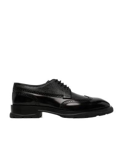 Alexander Mcqueen Round Head Lace-up Business Shoes In Black