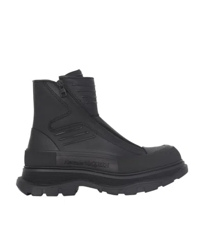 ALEXANDER MCQUEEN ALEXANDER MCQUEEN ROUND-TOE BOOTS